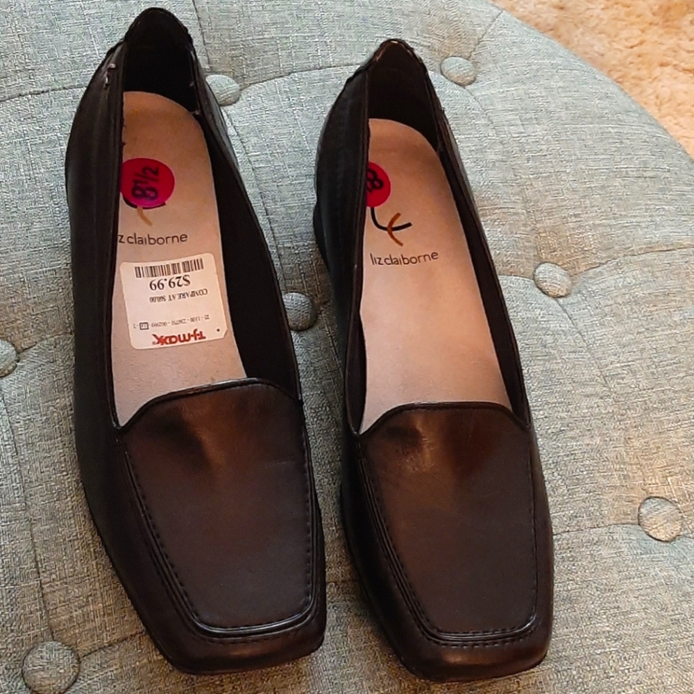 Liz Claiborne  ladies shoes, never worn, Black, size 8.5
